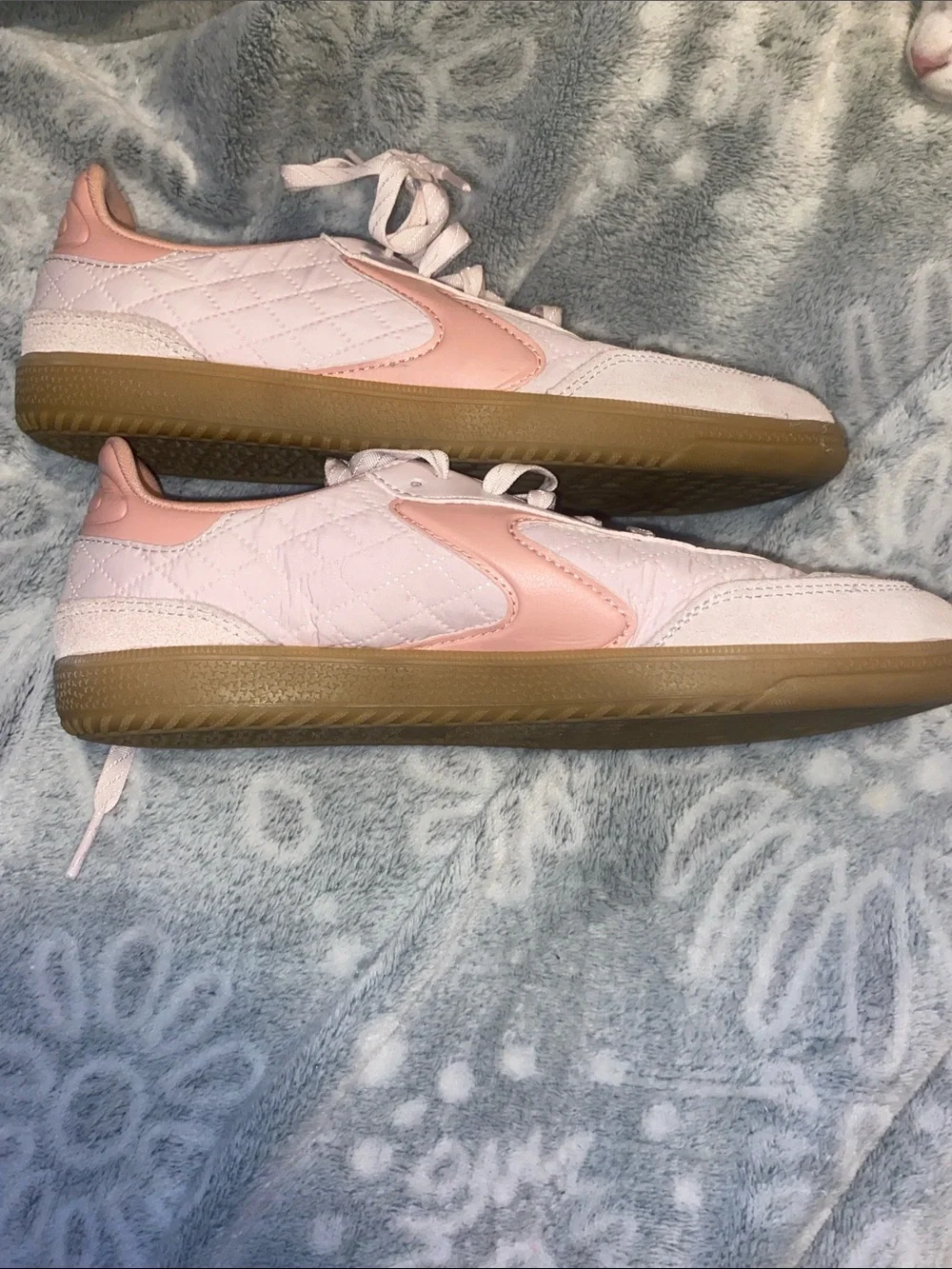Skechers Light Pink Quilted Lace-Up Sneakers